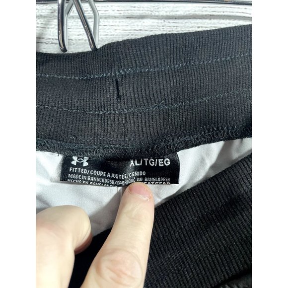 Under Armour Men's Camo 2 Pocket Shorts Black Size XL *New with Tags* - Picture 7 of 10